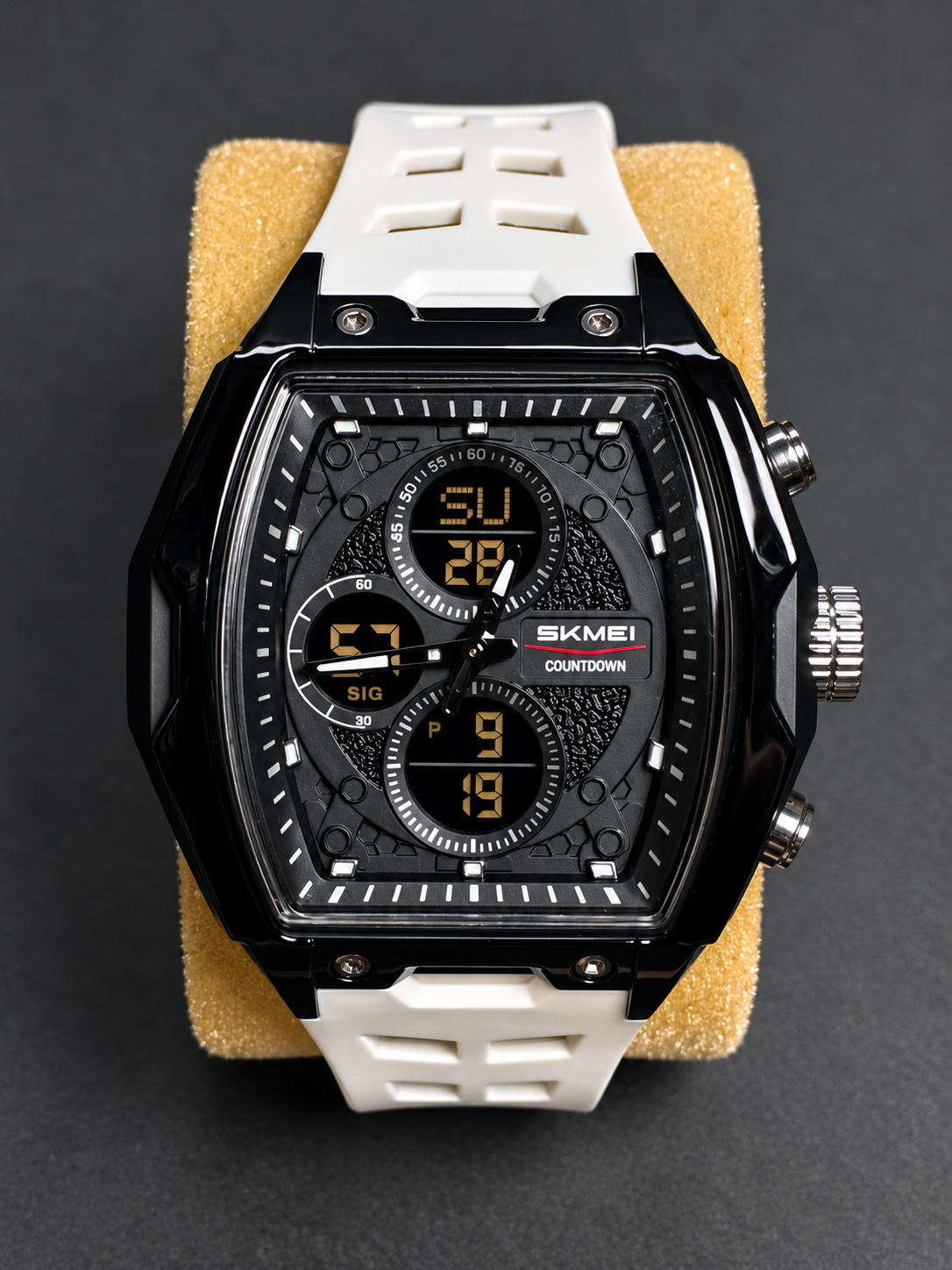 Dual Display Digital-Analog - Black Dial